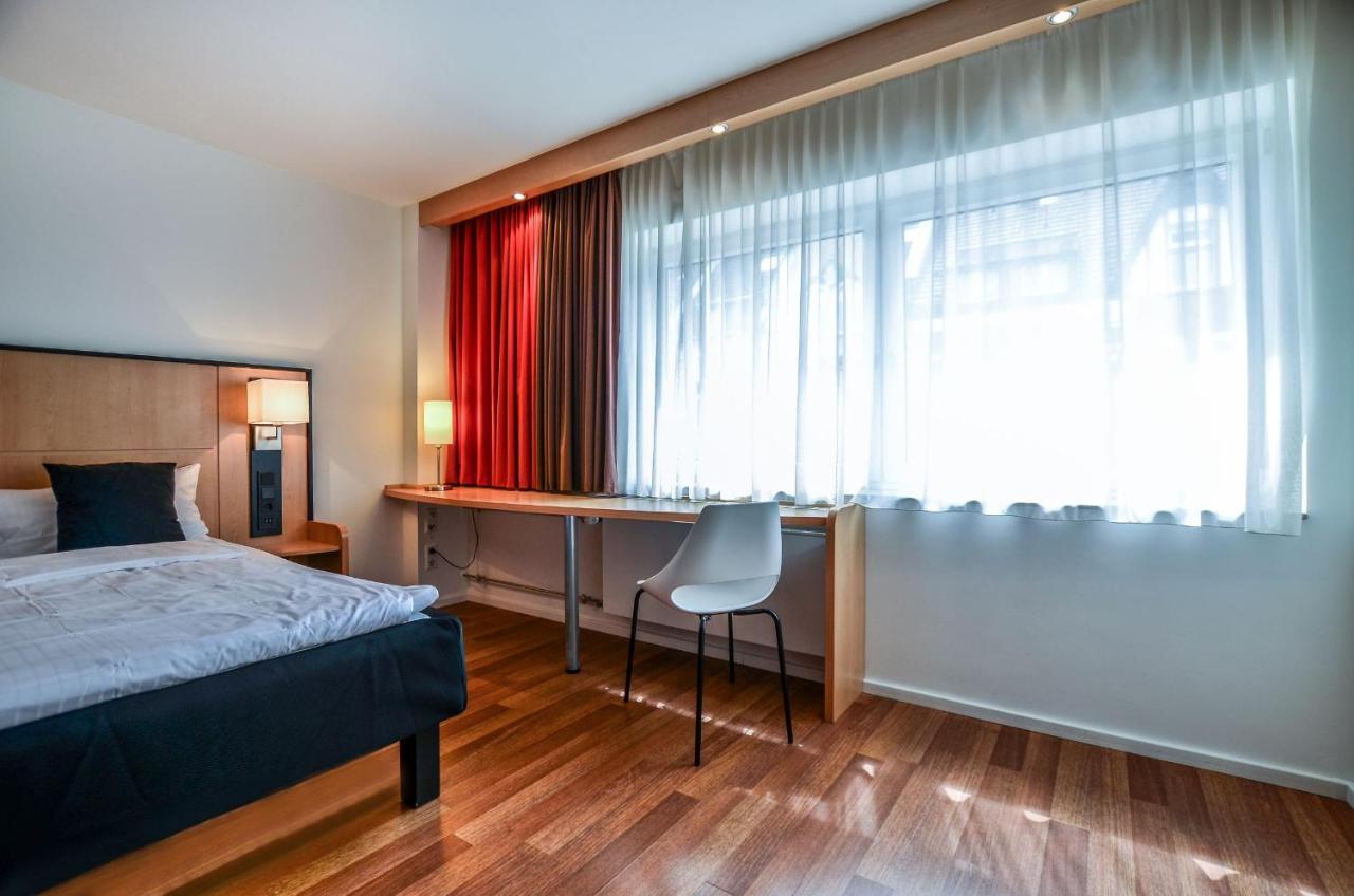Stay Lev Hotel Леверкузен Екстериор снимка