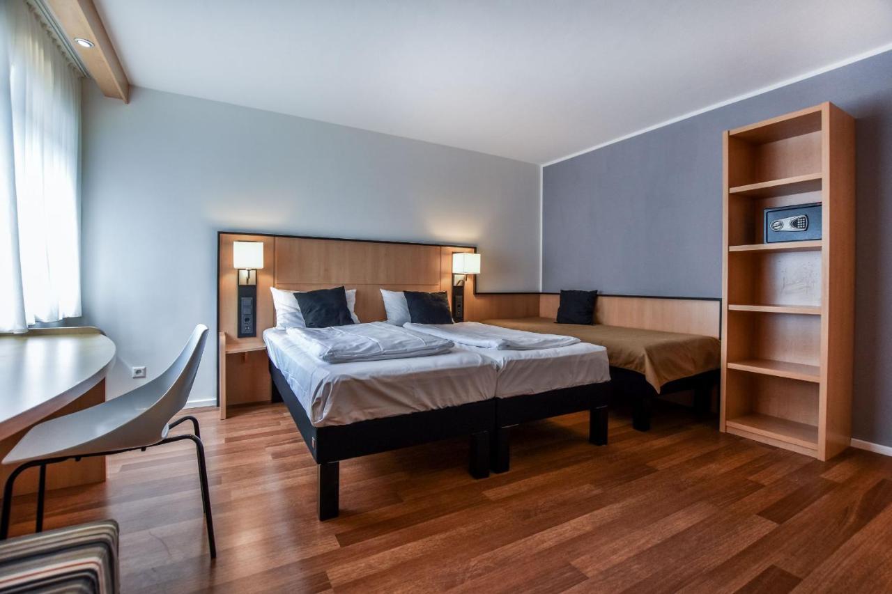 Stay Lev Hotel Леверкузен Екстериор снимка